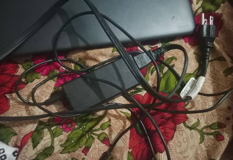 hp laptop ( grey and black colour ) with charger 3