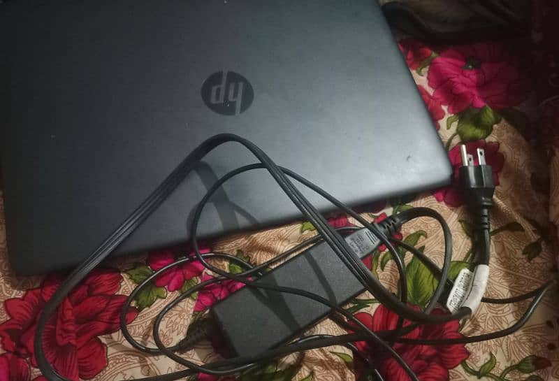hp laptop ( grey and black colour ) with charger 4