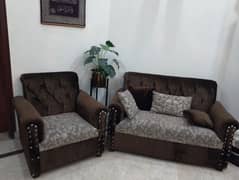 6 seater sofa set  good condition 10/9High Quality wood & Foam