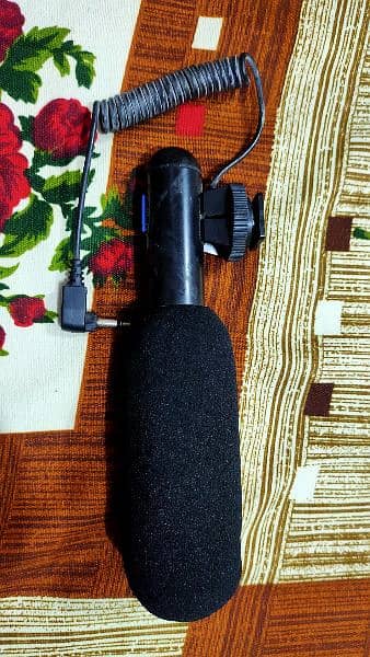 JVC DSLR Camera Boom Mic 2