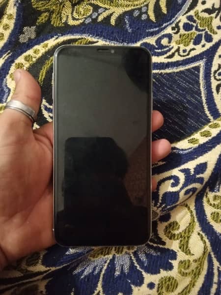 iphone  11 pro max for selling 64 gb 1