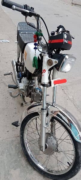 2019 model full modified bike shokin log rabta kry 3