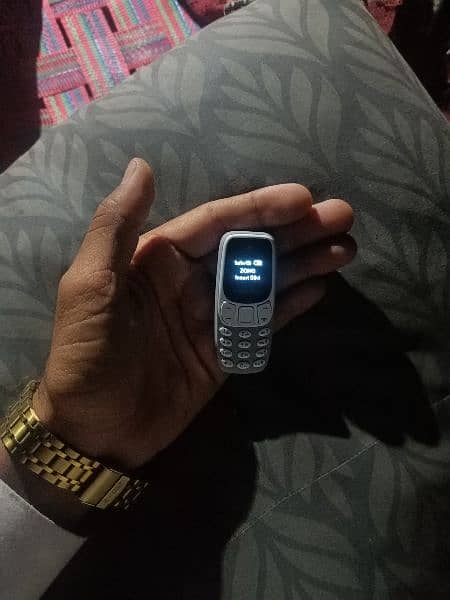 Nokia mini bilkul chuti he 2