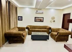 Twobed Luxury appartment on daily basis for rent in bahria town Lahore