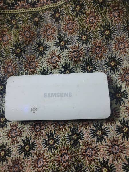 two powerbanks Samsung 20000 mAh 2