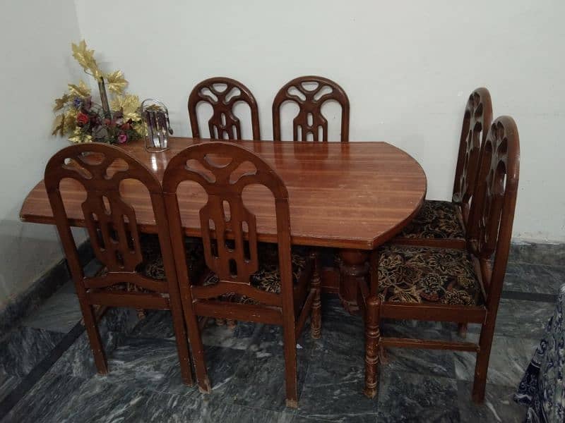 wood Dining Table with 6 chairs 0