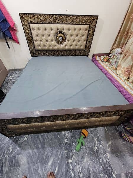 wooden bed with dressing and side tables 3
