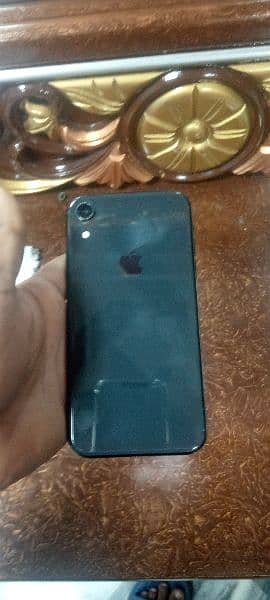 iPhone fore sel xr 64gb batry helth 87 2