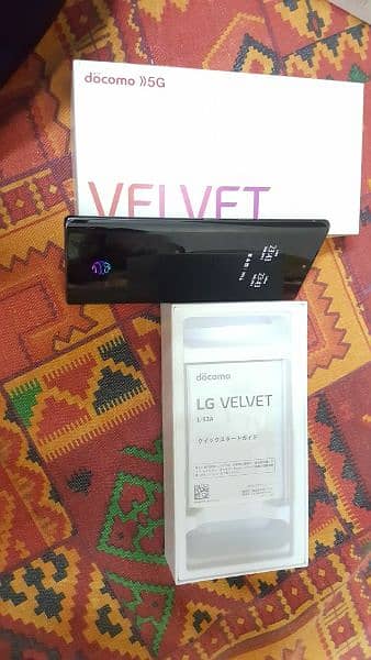 LG Velvet 5G 1