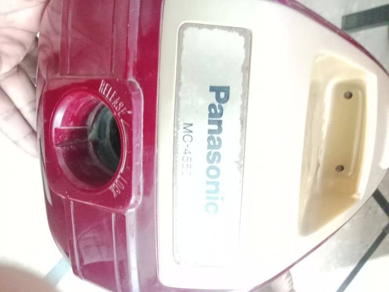 Panasonic Vacuum Cleaner. 5