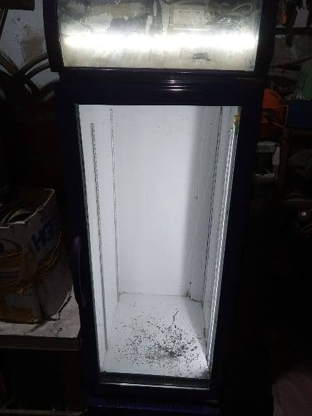 stand freezer condition 10 by 10 cooling can be done 2