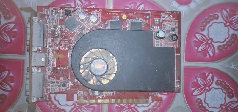 2 Graphics Card 6000 Nvidia GeForce GT 630 - ATI amd 4