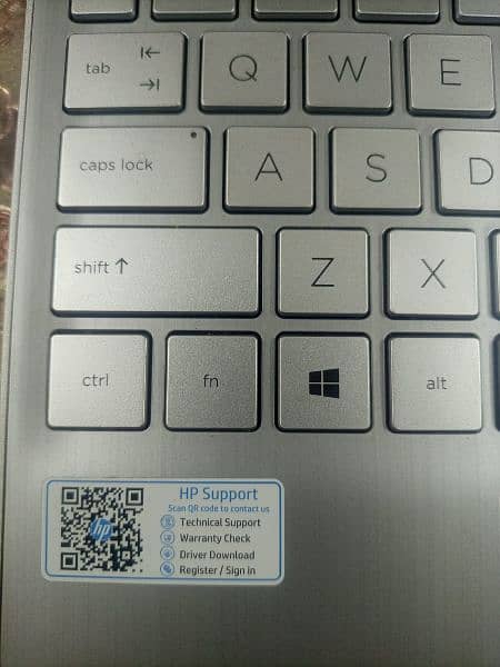 HP N391 Laptop 1