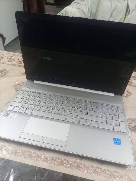 HP N391 Laptop 4