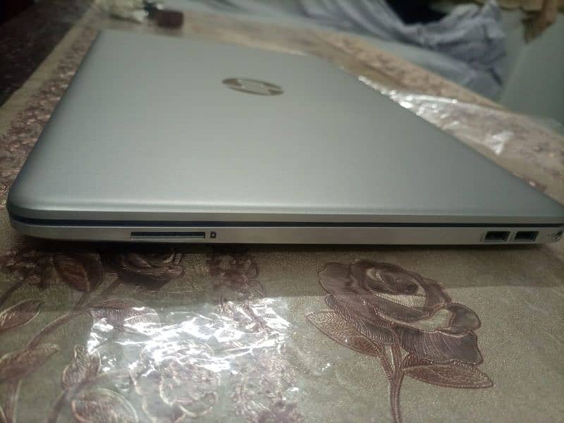 HP N391 Laptop 5