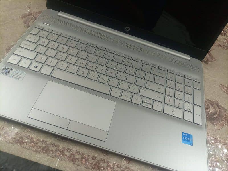 HP N391 Laptop 7