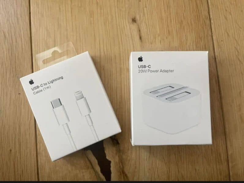 apple adapter for sale 0