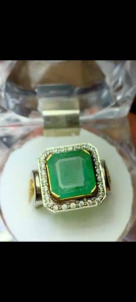 Natural Emerald Marvellous Ring 4