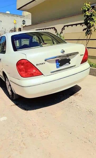 Nissan sunny 2005 15 register 3