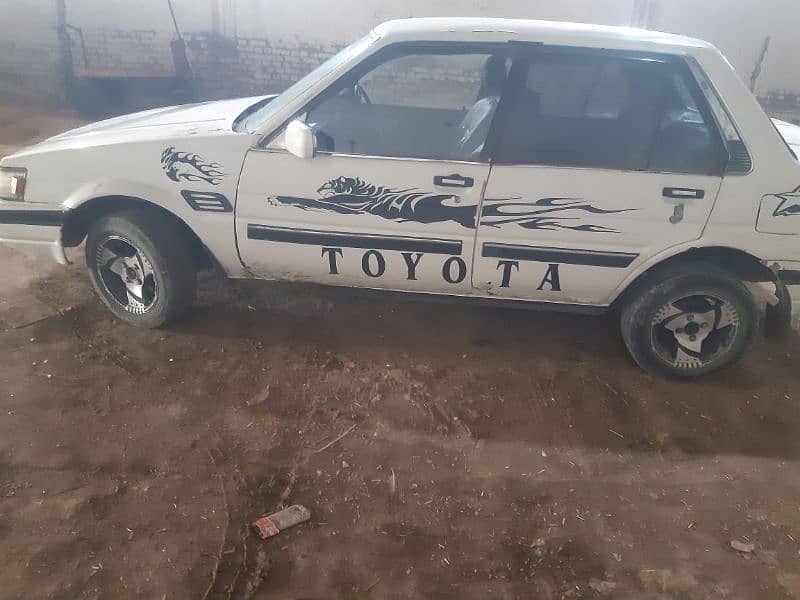 Toyota Corolla 1984 exchange possible 3