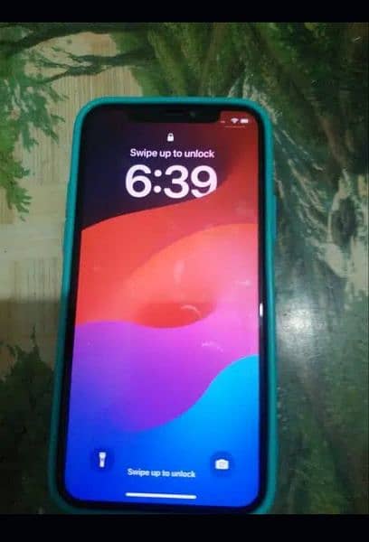 iphone 11 pro factory unlock 10/10 condition 8