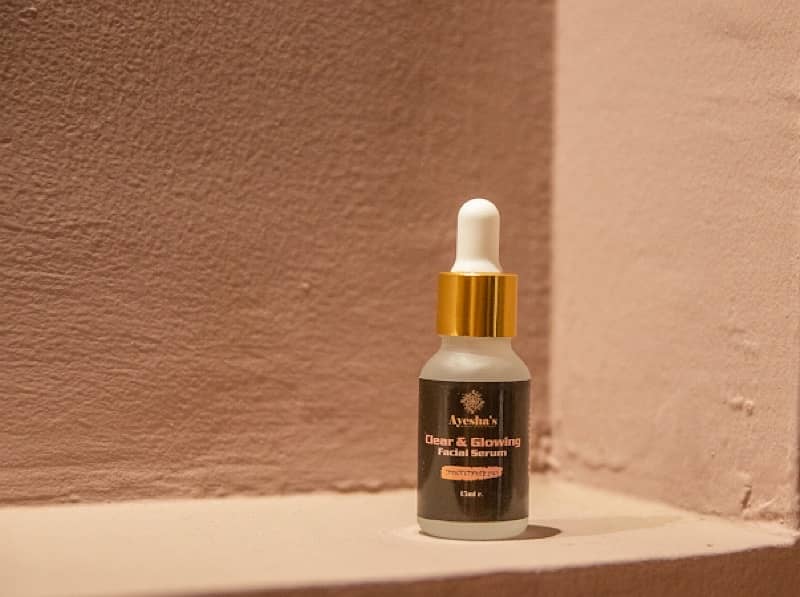Ayesha’s Clear and Glowing Facial Serum 2