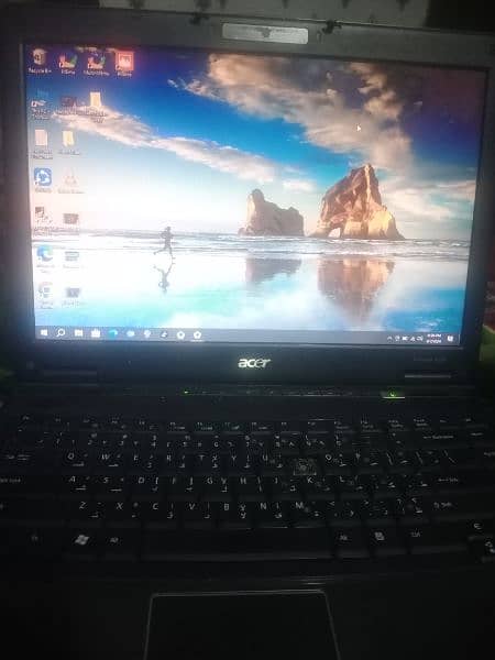 Acer laptop large  ram4gb   rom 360  used 1 hour battery timing 4/360 5