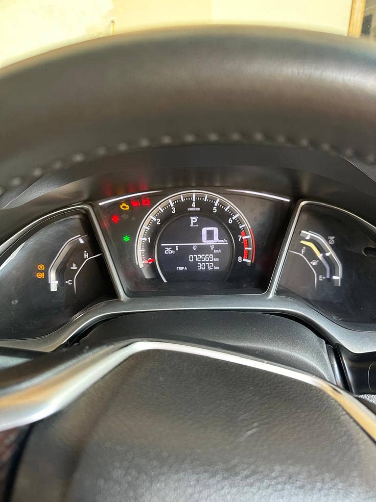 Honda Civic Oriel 1.8 i-VTEC CVT 2017 8