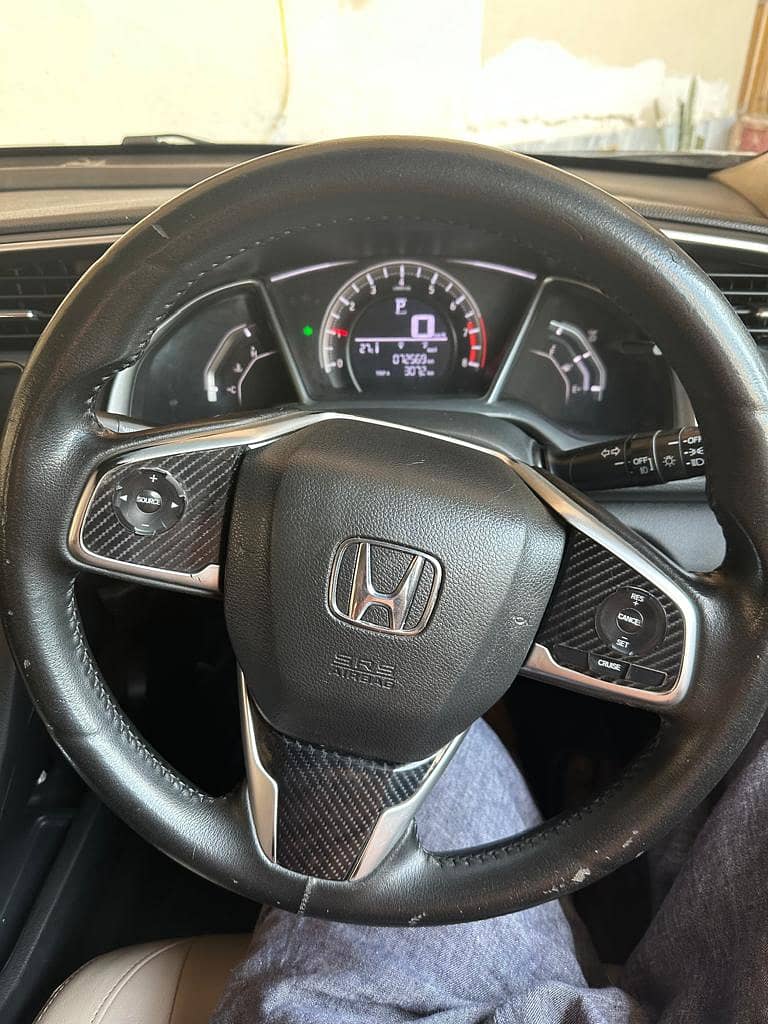 Honda Civic Oriel 1.8 i-VTEC CVT 2017 9