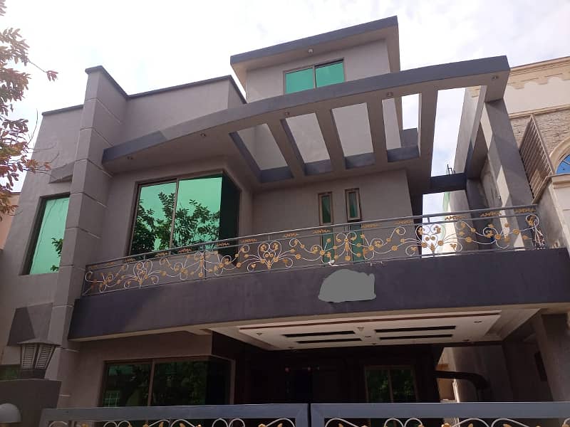 11 Marla House For Rent In Bahria Town 1