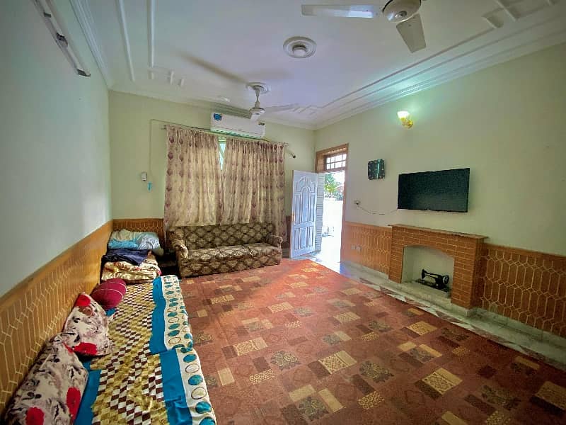 11 Marla Old Marla Used A Beautiful House Near Maryam Hospital Peshawar Road 9