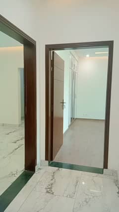 3 Bed Apartment Available For Sale in Askari 11 Lahore 0