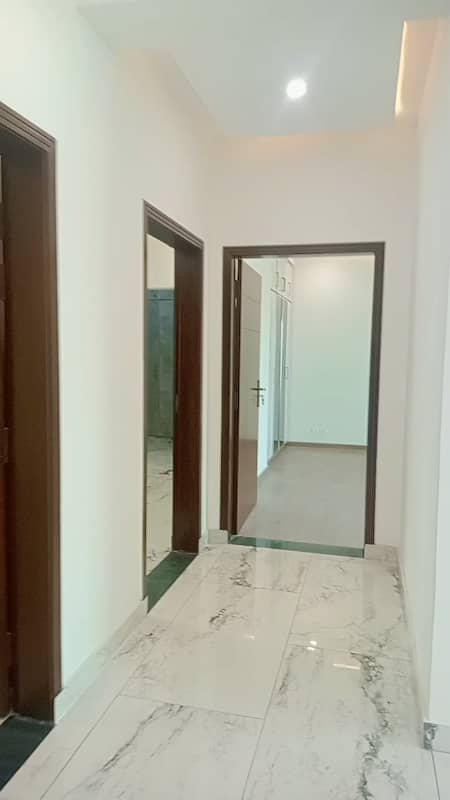 3 Bed Apartment Available For Sale in Askari 11 Lahore 8
