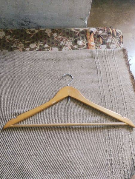 wooden hangers best quality 1