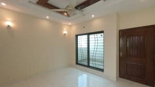 Prime Location House 5 Marla For sale In Park View City - Diamond Block 0