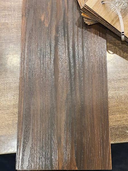 Vinyl Plank Wooden Floor/  wallpaper/ Fluted panels/ blinds interio 6