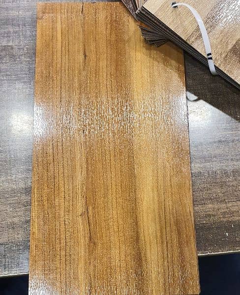 Vinyl Plank Wooden Floor/  wallpaper/ Fluted panels/ blinds interio 10