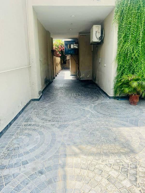 1 Kanal House Double Storey Double Unit Latest Modern Stylish Solid Owner Built House Available For Sale In Model Town Lahore By Fast Property Services Real Estate And Builders Lahore 29
