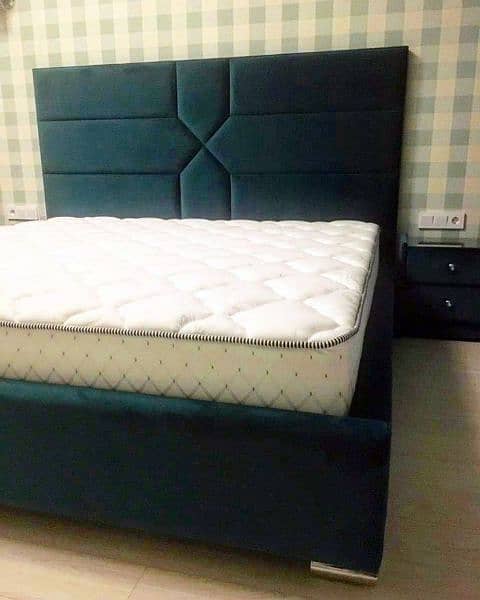 bed set/king size/double bed/with side tables/dressing table/mirror 8