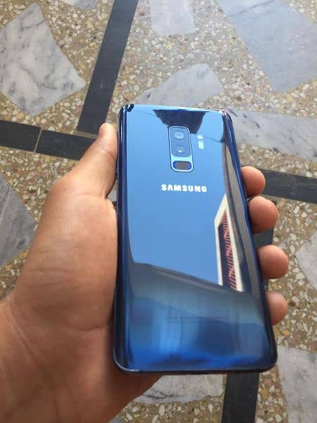 Samsung Galaxy s9 plus 9
