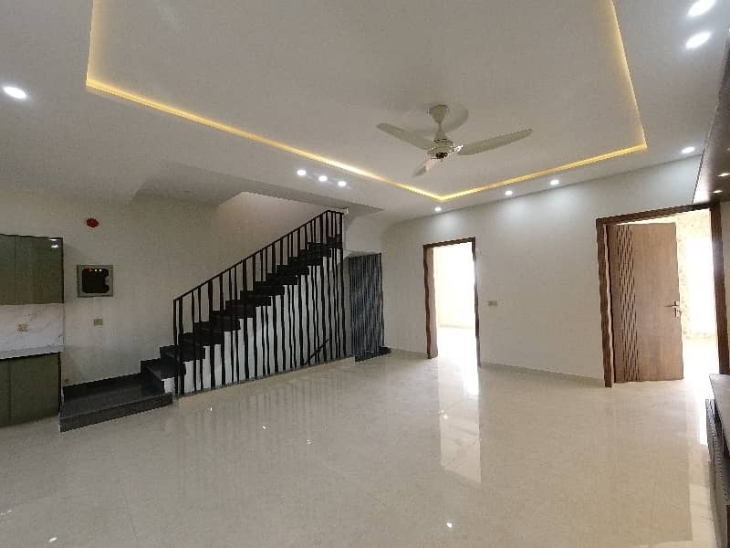 Affordable Prime Location House Available For sale In Bahria Town Phase 8 - Abu Bakar Block 22