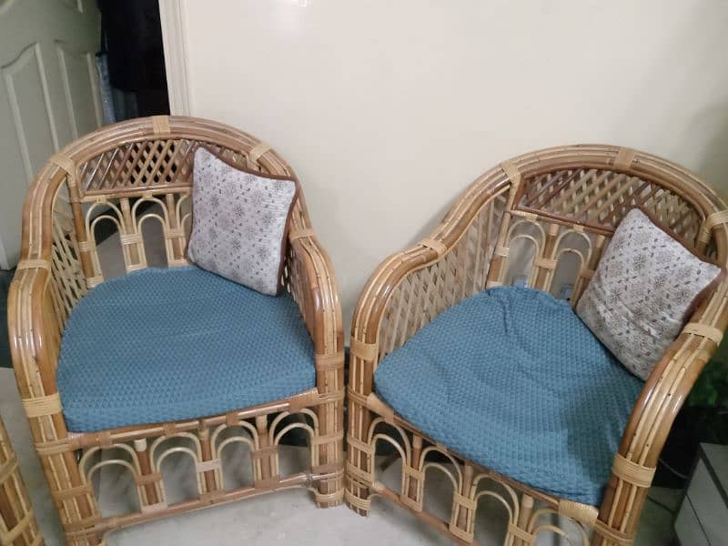 5 seater Sofa set with center Table 2