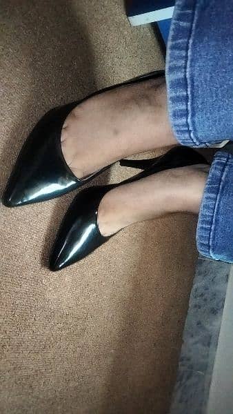 Nine West black heels 2