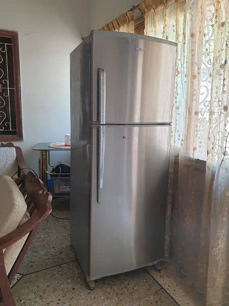 Haier Hrf833 refrigerator for sale 0