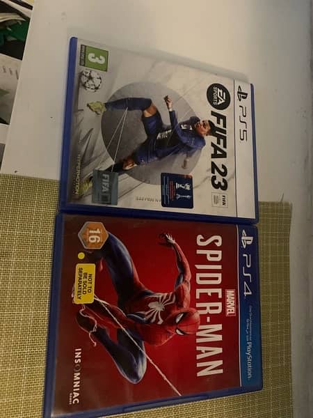 PS5 DISK VERSION WITH GAMES. 4