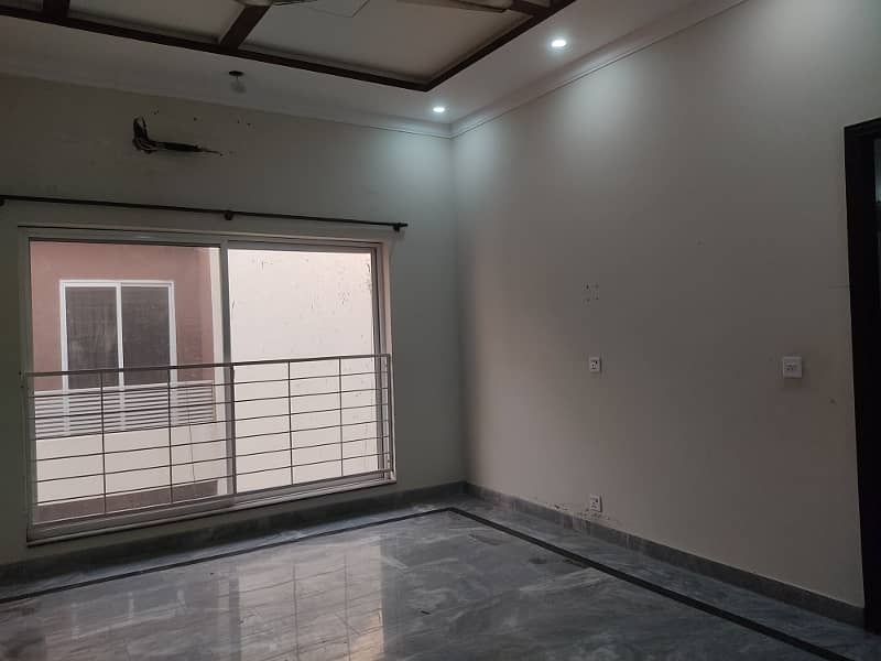 1 kanal upper portion available for rent 6