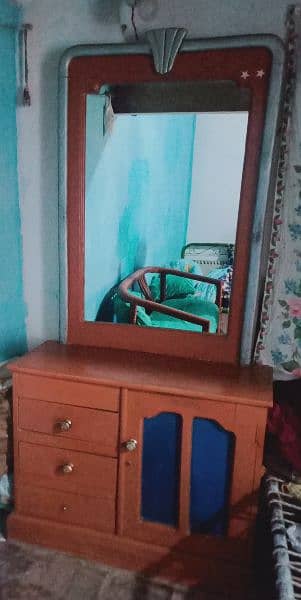 Good quality Wood Dresser good condition okay h 1