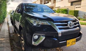 2018 Toyota Fortuner V Variant Petrol 4x4 - Immaculate Condition