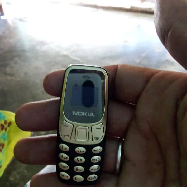 Nokia phone B/M 10 mini Super Samall 3