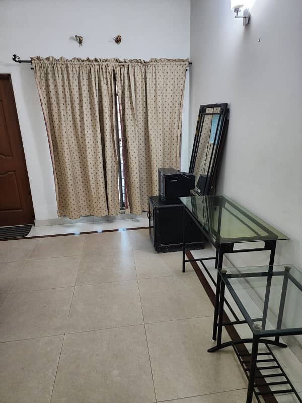 12 marla slightly use corner double unite bungalow for sale in P. A. F new officer colony opposite askari 9 zararr shaheed road lahore 17
